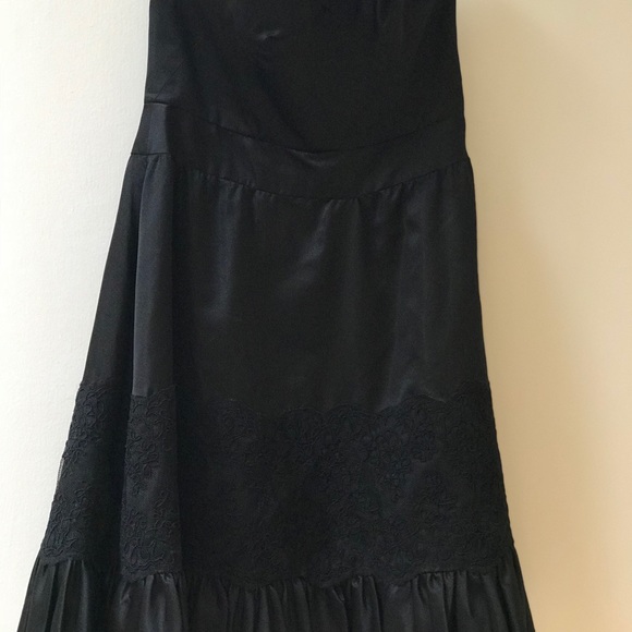 Meet your Posher, Lisa - Picture 6 of 6